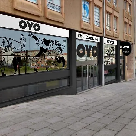 Oyo The Capsule Hotel Santiago de Compostella